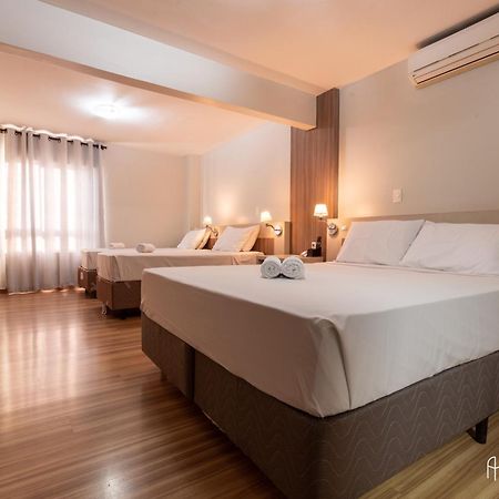 Rede Andrade Mercado Hotel Curitiba Bagian luar foto